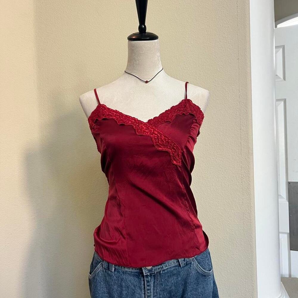 Vintage elegant vintage red silk lace